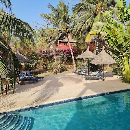 Le Souimanga Bleu Saly Bed & Breakfast ภายนอก รูปภาพ