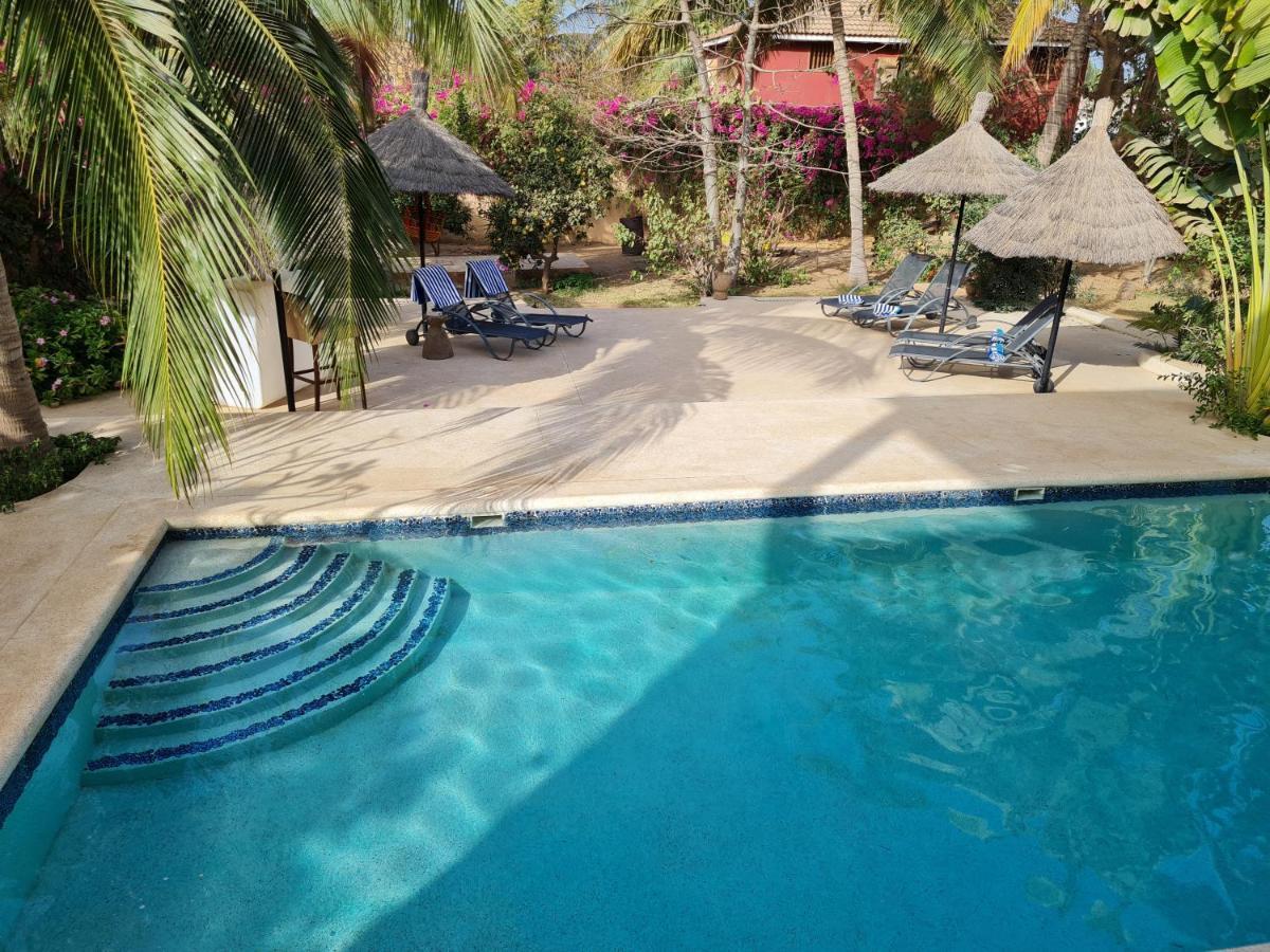 Le Souimanga Bleu Saly Bed & Breakfast ภายนอก รูปภาพ