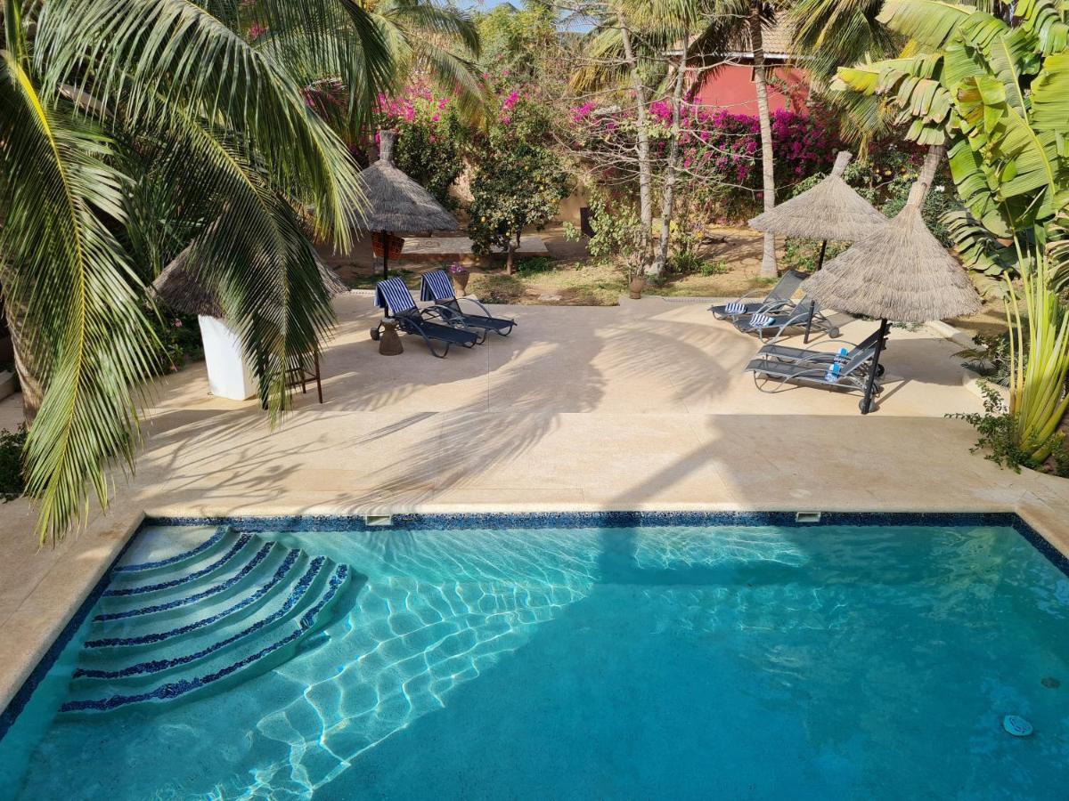 Le Souimanga Bleu Saly Bed & Breakfast ภายนอก รูปภาพ